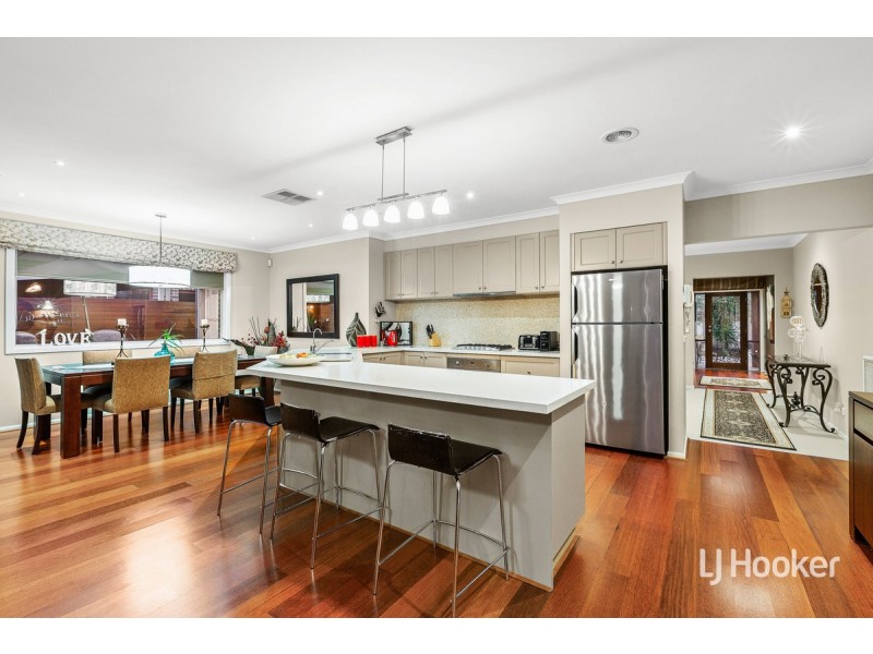 90 Rowland Drive, Point Cook VIC 3030