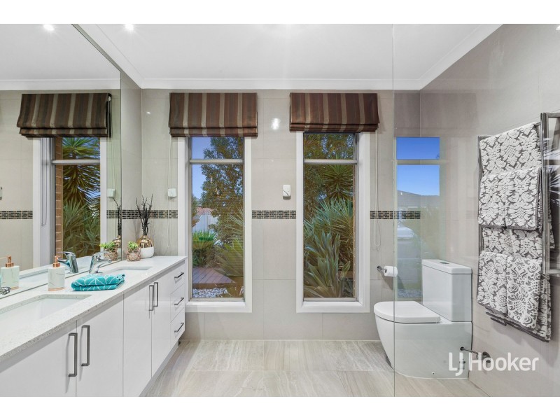 90 Rowland Drive, Point Cook VIC 3030