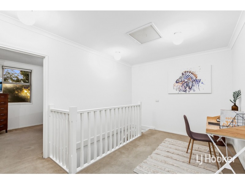 13/14 Mickleton Grove, Point Cook VIC 3030
