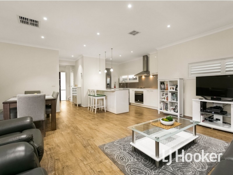 34 Knight Avenue, Point Cook VIC 3030