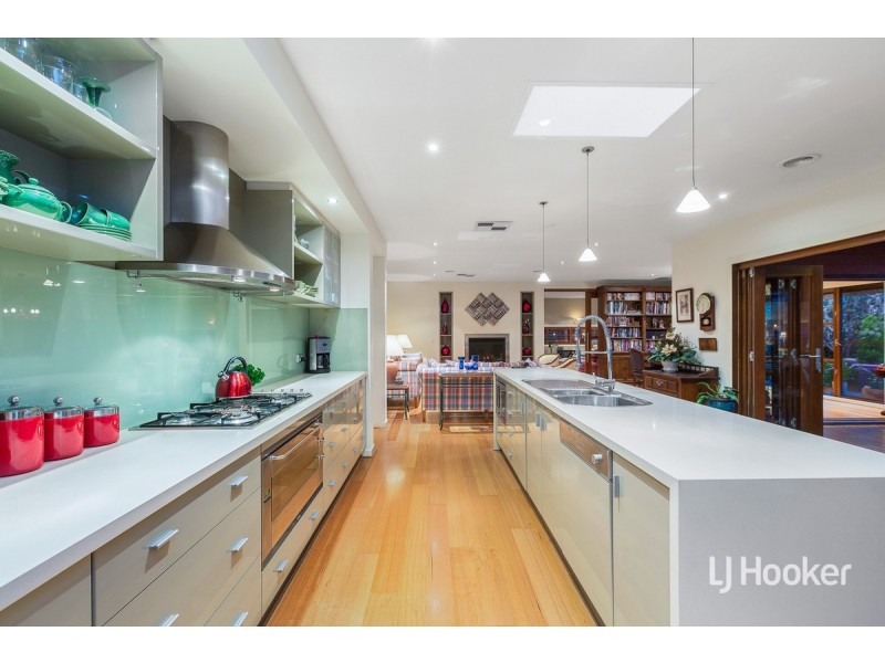 4 Lincolnheath Boulevard, Point Cook VIC 3030