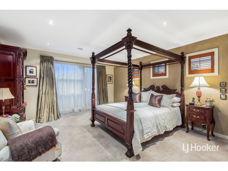 4 Lincolnheath Boulevard, Point Cook VIC 3030