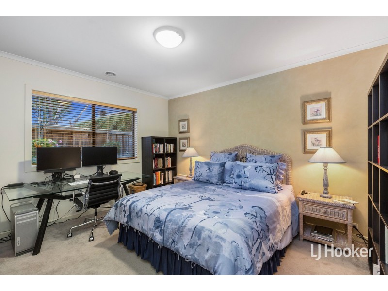 4 Lincolnheath Boulevard, Point Cook VIC 3030