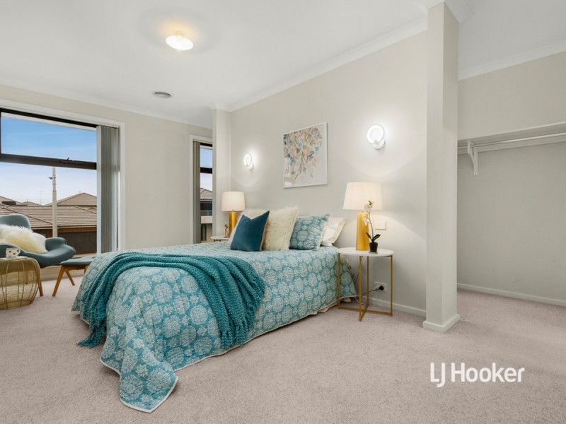 16 Quadrant Approach, Williams Landing VIC 3027