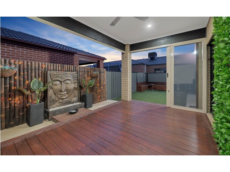 8 Garry Drive, Tarneit VIC 3029