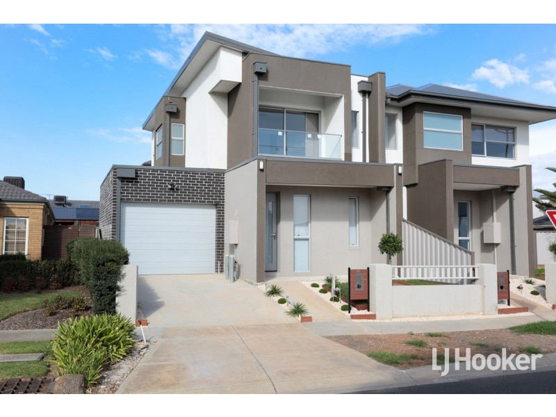 31 Hemsley Promenade, Point Cook VIC 3030