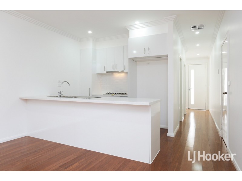31 Hemsley Promenade, Point Cook VIC 3030
