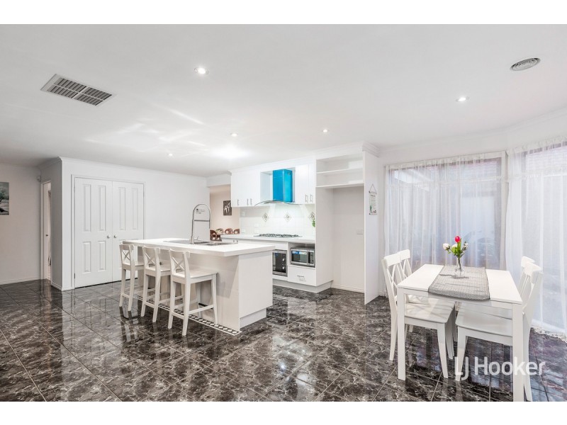 2 Elidon Crescent, Point Cook VIC 3030