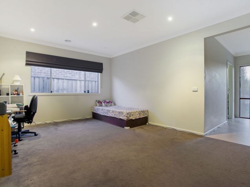 9 Caldwell Road, Williams Landing VIC 3027