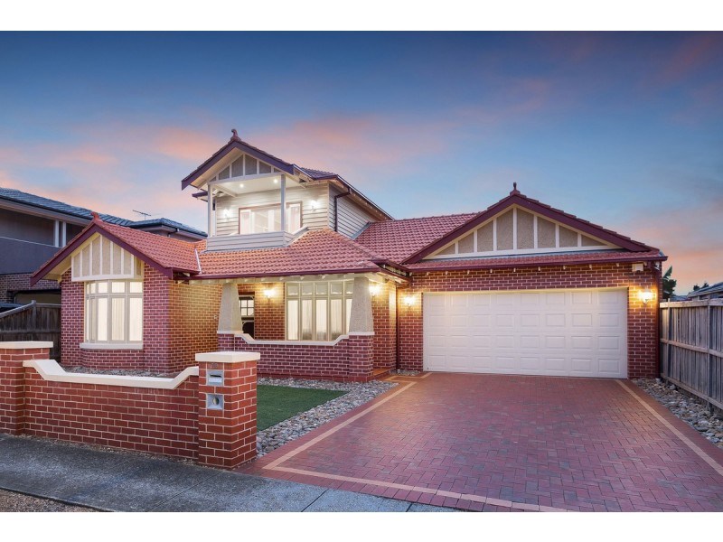 18 Snowbush Terrace, Point Cook VIC 3030