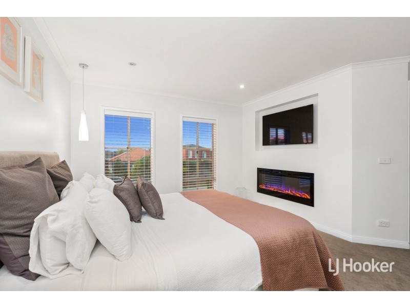 10 Washington Place, Point Cook VIC 3030