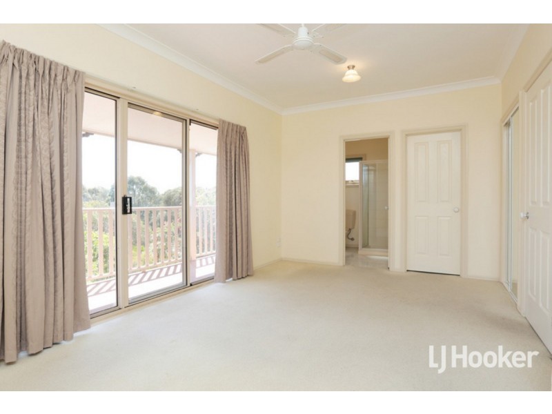 6 The Promenade, Point Cook VIC 3030