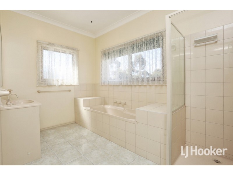 6 The Promenade, Point Cook VIC 3030