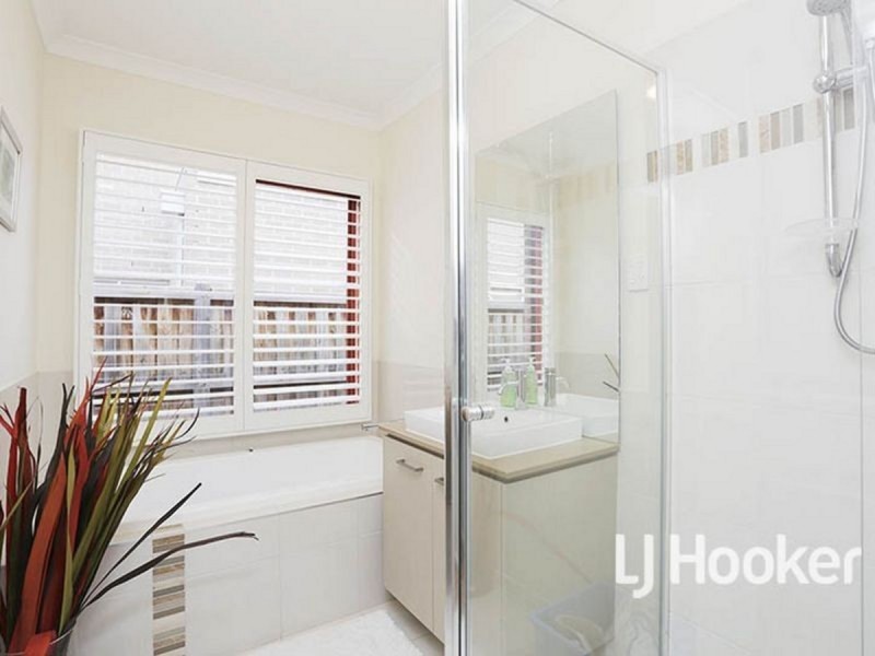 21 Viola Avenue, Point Cook VIC 3030