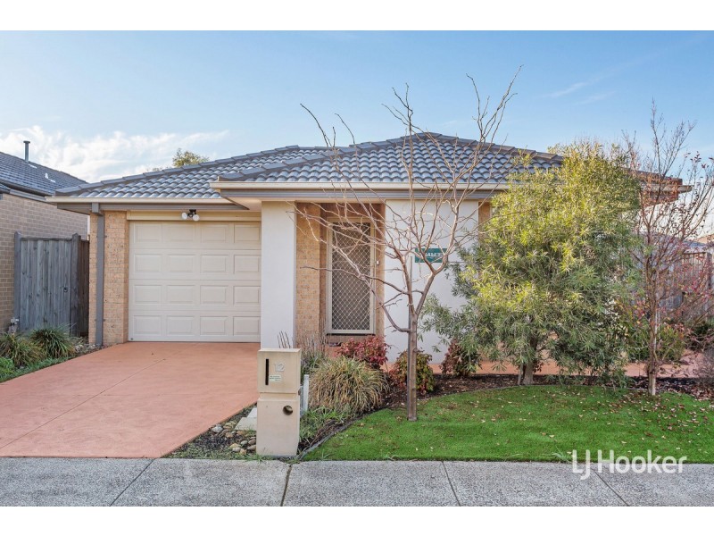 12 Vesta Crescent, Point Cook VIC 3030