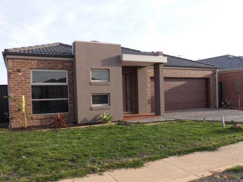 24 Snowsill Circuit, Point Cook VIC 3030