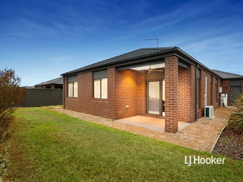 36 Bregman Esplanade, Wyndham Vale VIC 3024