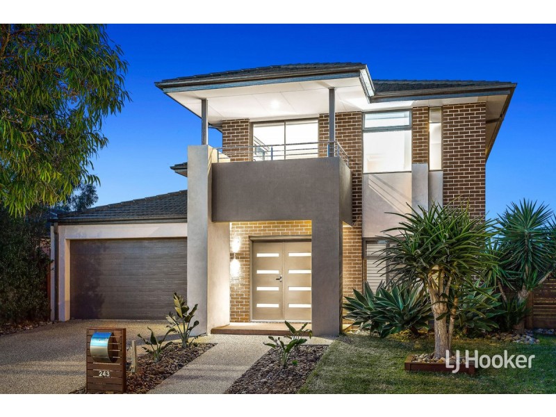 243 Saltwater Promenade, Point Cook VIC 3030