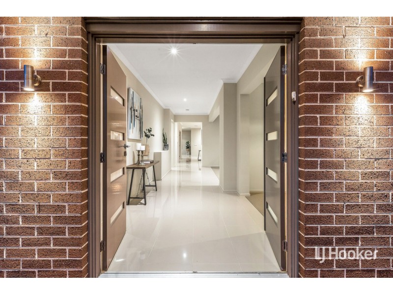 243 Saltwater Promenade, Point Cook VIC 3030