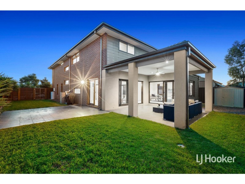 243 Saltwater Promenade, Point Cook VIC 3030