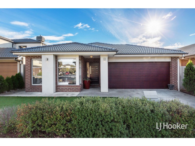 72 Hargrave Avenue, Point Cook VIC 3030