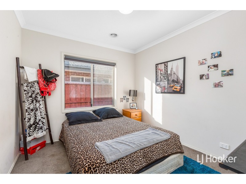 72 Hargrave Avenue, Point Cook VIC 3030