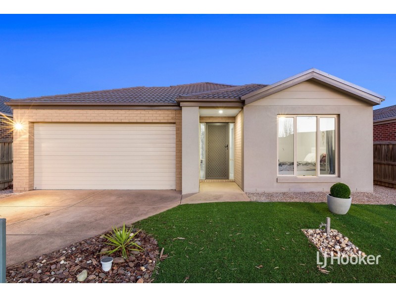 10 Statesman Way, Point Cook VIC 3030