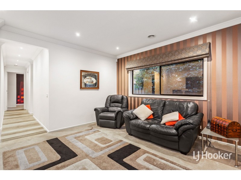 6 Bell Crescent, Point Cook VIC 3030