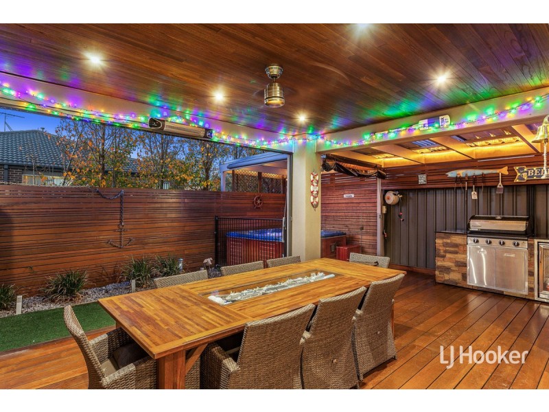 6 Bell Crescent, Point Cook VIC 3030