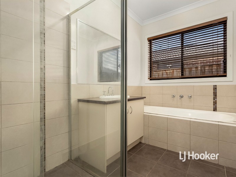 28 Brimstone Drive, Tarneit VIC 3029