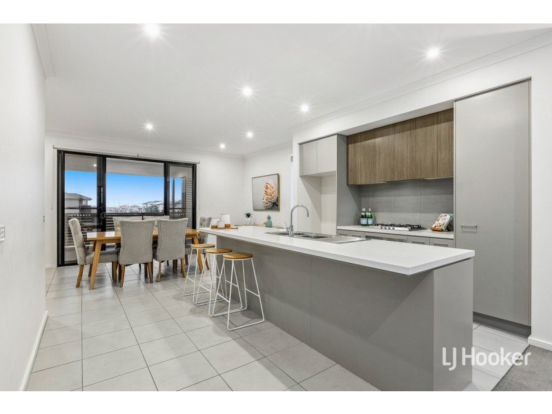 31 Quay Boulevard, Werribee South VIC 3030