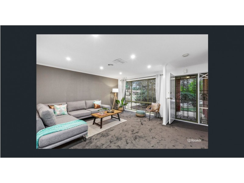13 Willowgreen Way, Point Cook VIC 3030