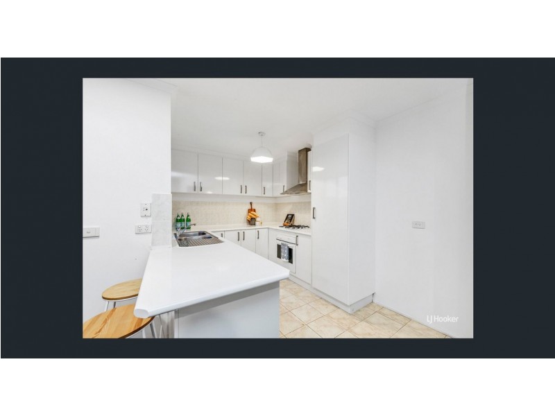 13 Willowgreen Way, Point Cook VIC 3030