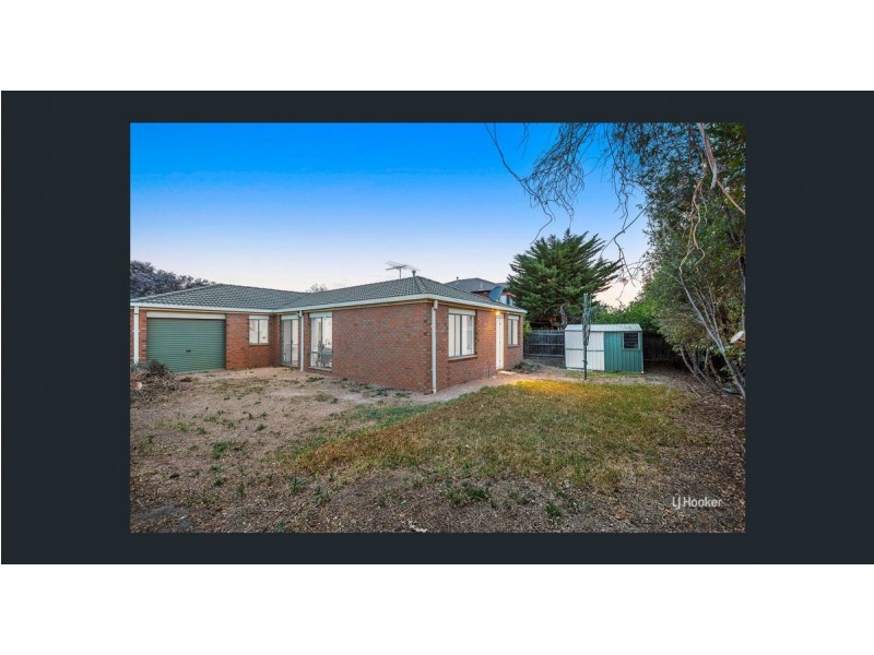13 Willowgreen Way, Point Cook VIC 3030