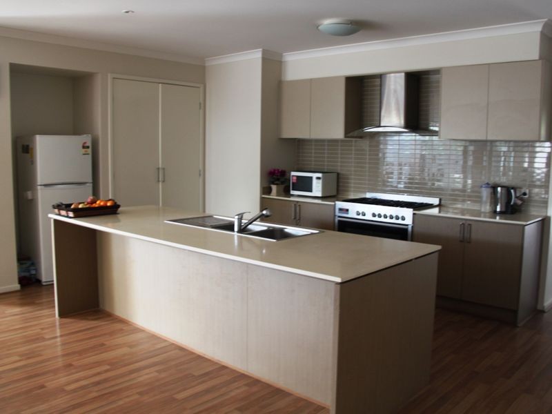 6 Yaramba Boulevard, Point Cook VIC 3030