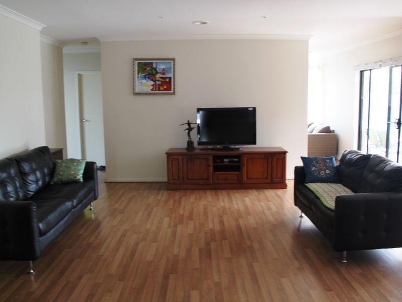 6 Yaramba Boulevard, Point Cook VIC 3030