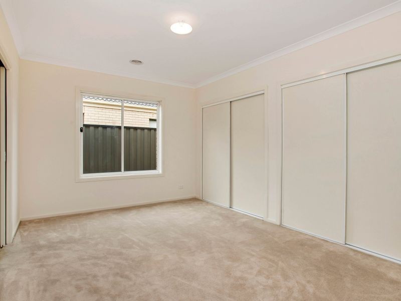 30 Regal Road, Point Cook VIC 3030