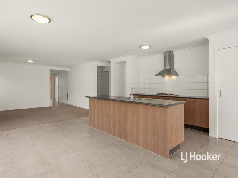 99 Tristania Drive, Point Cook VIC 3030