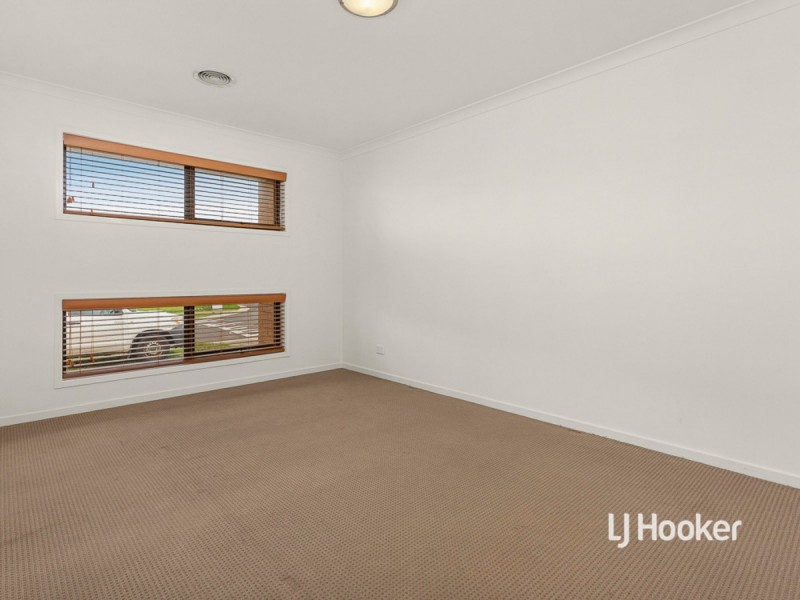 99 Tristania Drive, Point Cook VIC 3030