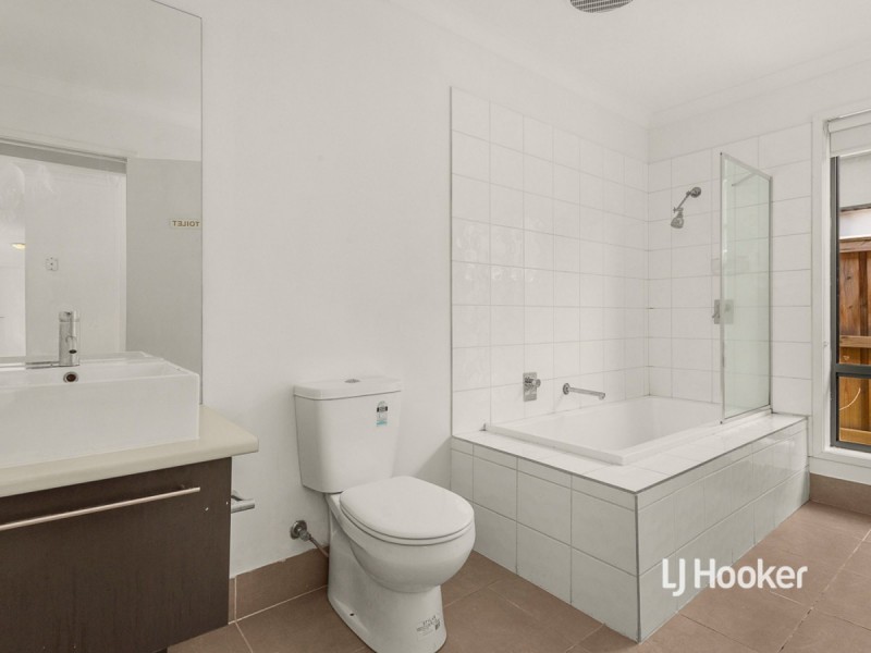 99 Tristania Drive, Point Cook VIC 3030