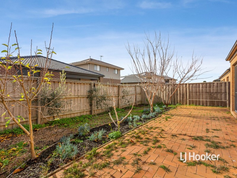 99 Tristania Drive, Point Cook VIC 3030