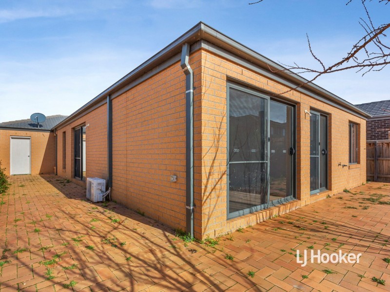 99 Tristania Drive, Point Cook VIC 3030