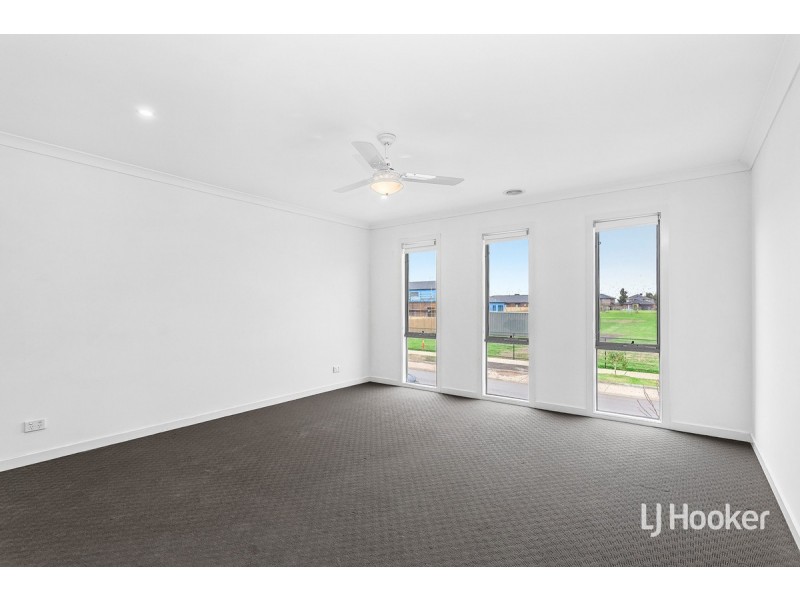 97 Carrick Street, Point Cook VIC 3030