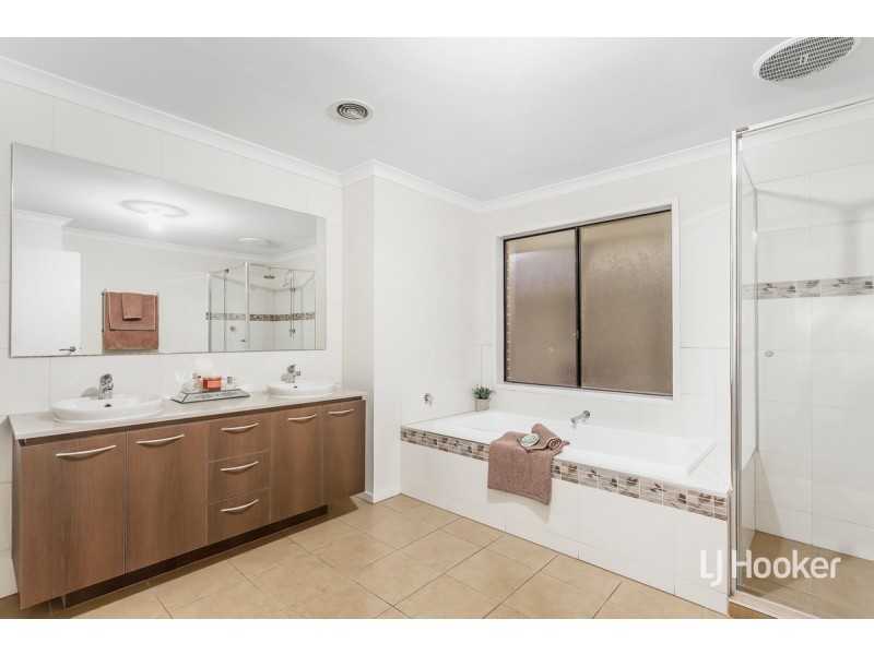 29 Ponsford Drive, Point Cook VIC 3030