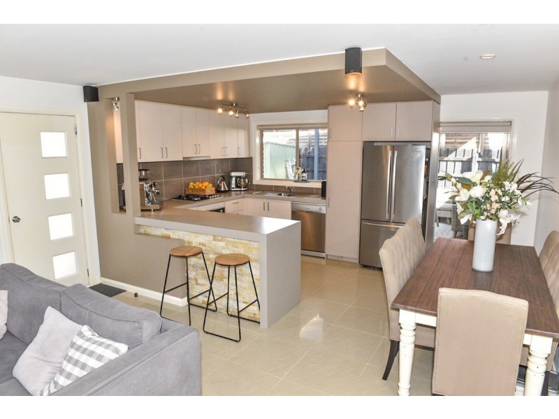 1/13 The Robbins, Seabrook VIC 3028