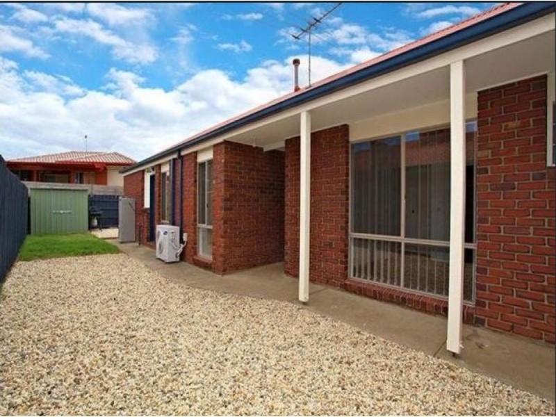 1/13 The Robbins, Seabrook VIC 3028