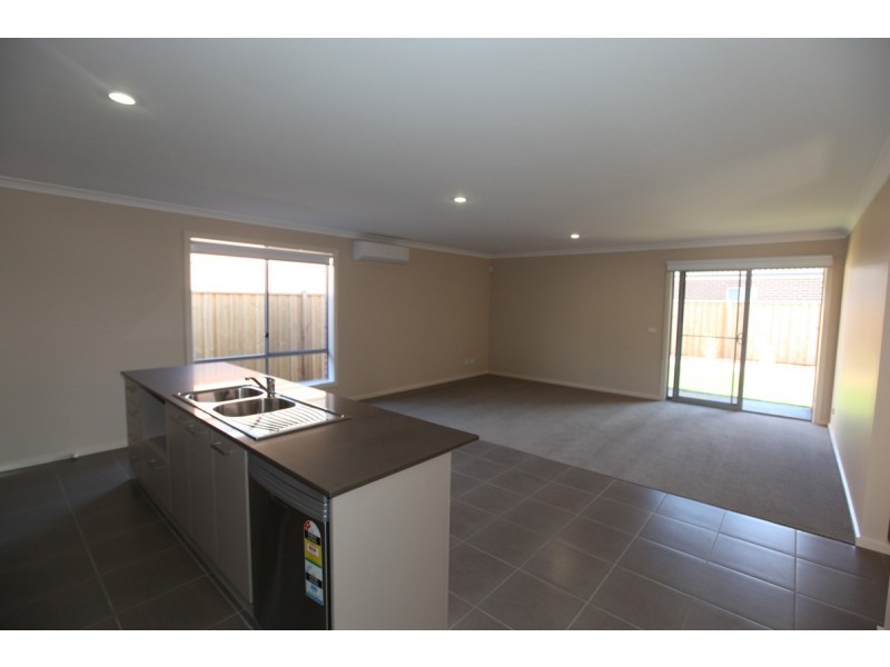 23 Bolivar Avenue, Truganina VIC 3029