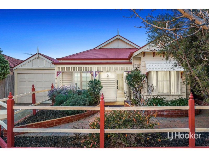 54 Foxwood Drive, Point Cook VIC 3030