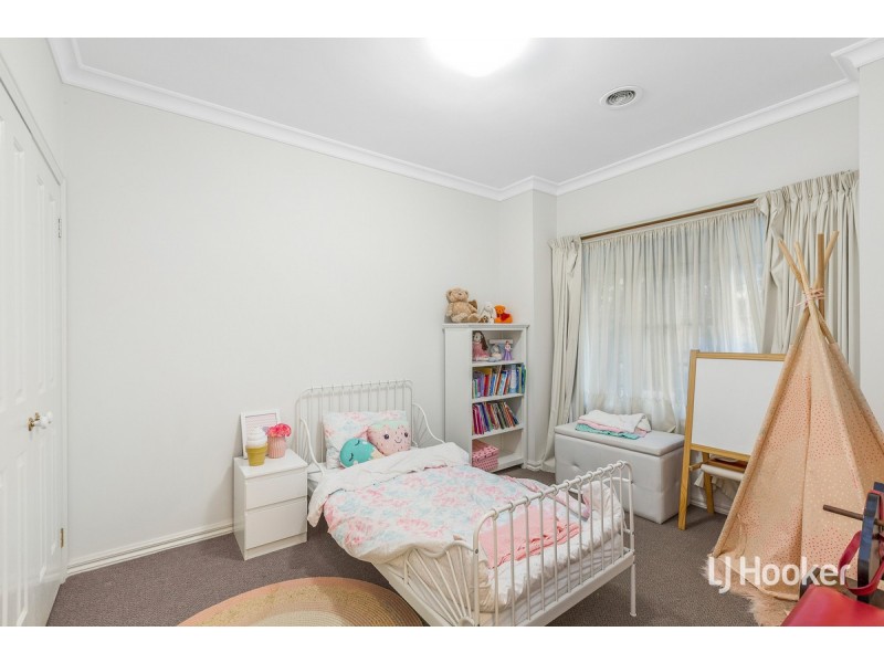 54 Foxwood Drive, Point Cook VIC 3030
