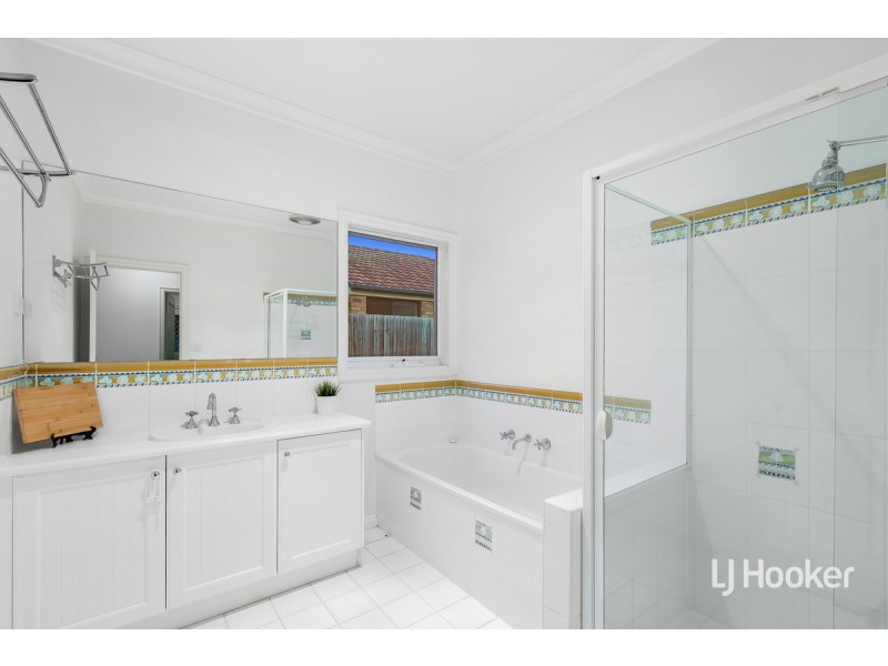 54 Foxwood Drive, Point Cook VIC 3030